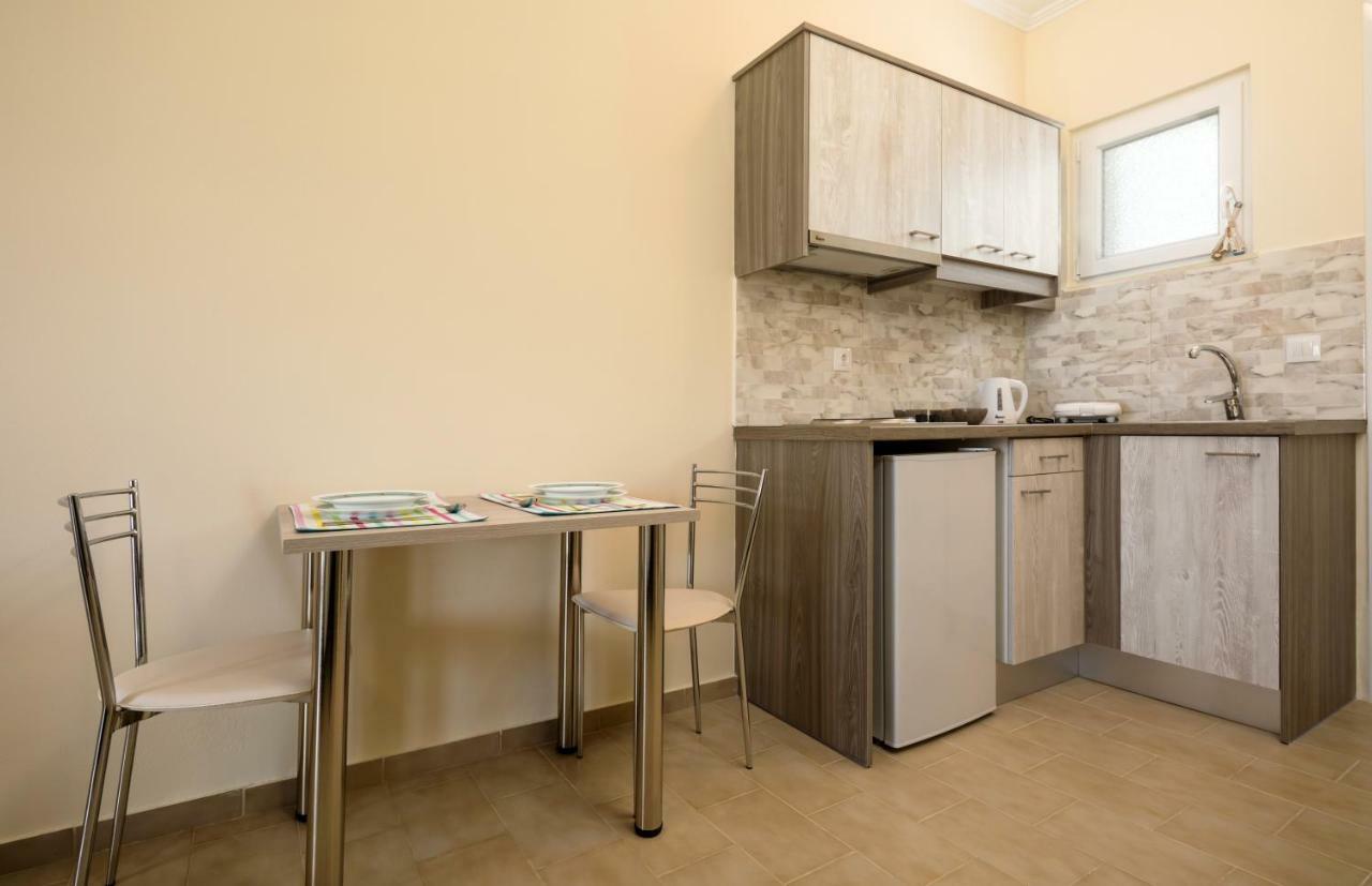 Morfeas Zante Apartments エクステリア 写真